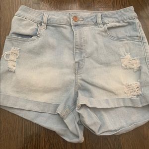 Light Blue lightwash Jean Shorts